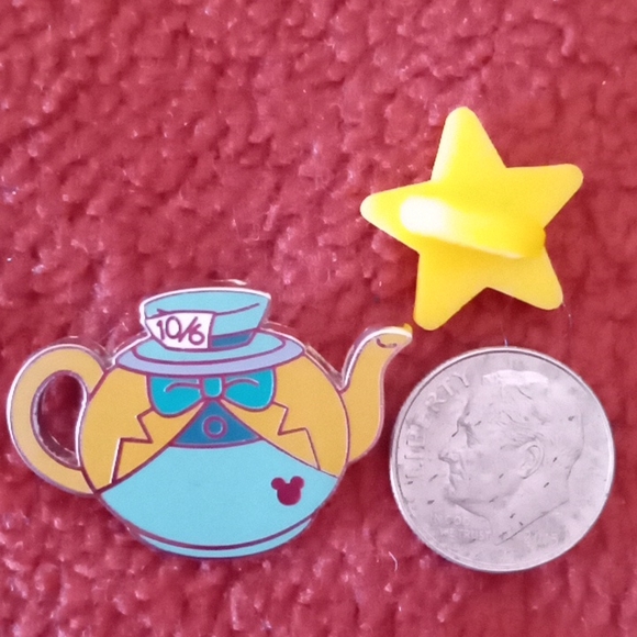 DISNEY MAD HATTER TEA PARTY PIN - Picture 3 of 4